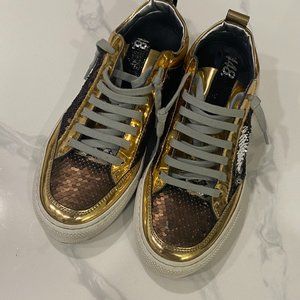 P448 Women's Gold Low Tops Size 37
